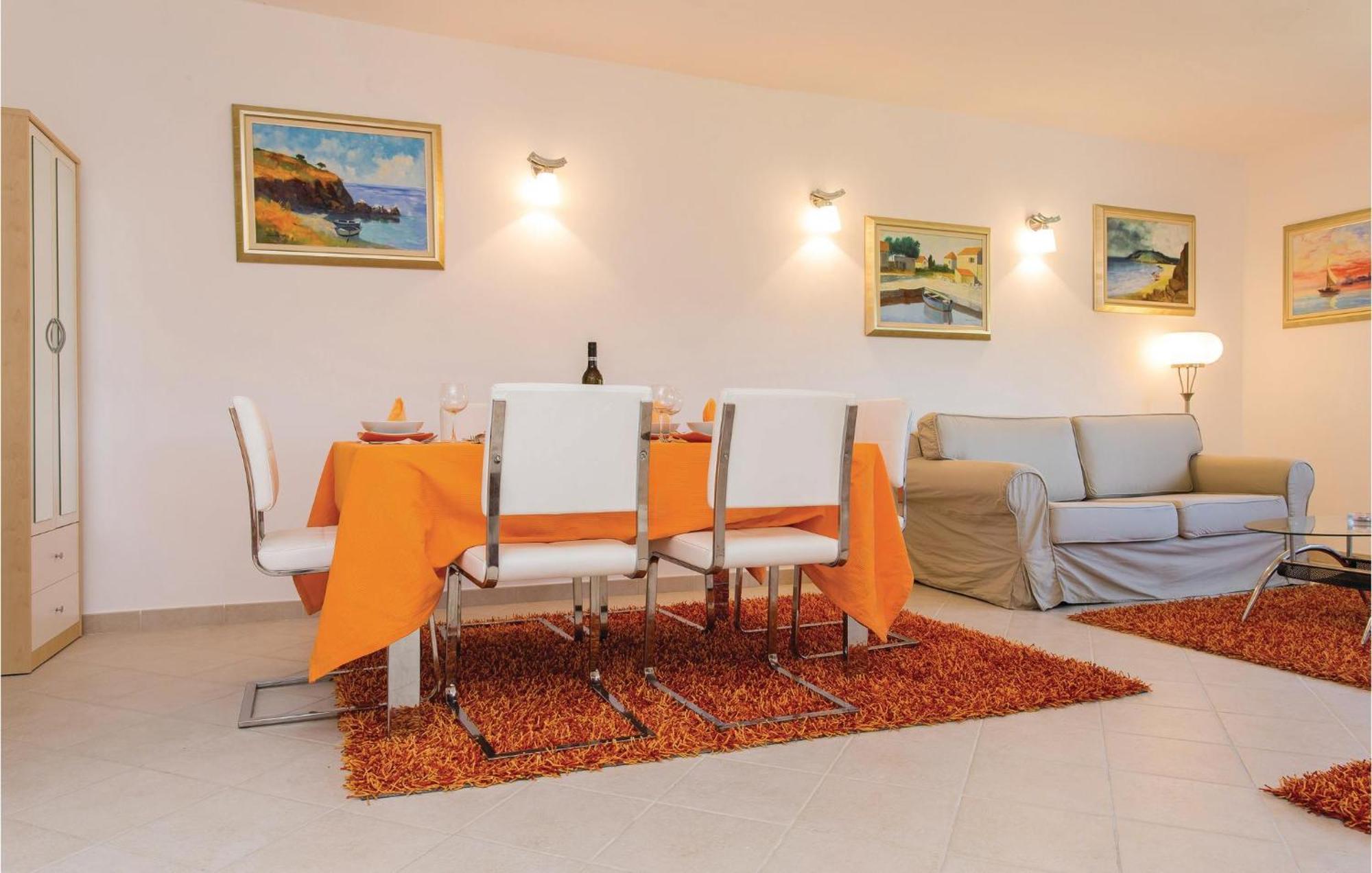 Amazing Apartment In Njivice With Wifi Exterior foto